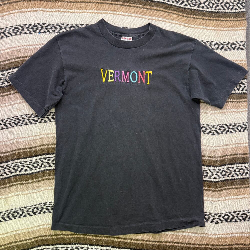 Vintage 90's Vermont Multicolor Rainbow Embroidered Black Tee Shirt Sz Large VTG